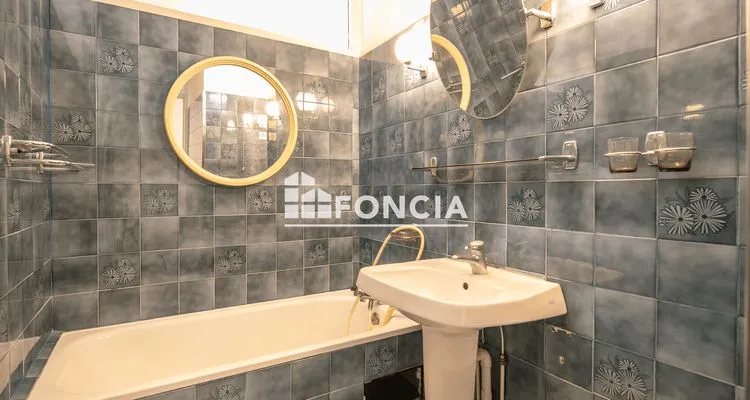 Salles de bain - Appartement 5 Pièces avec Garage à Échirolles