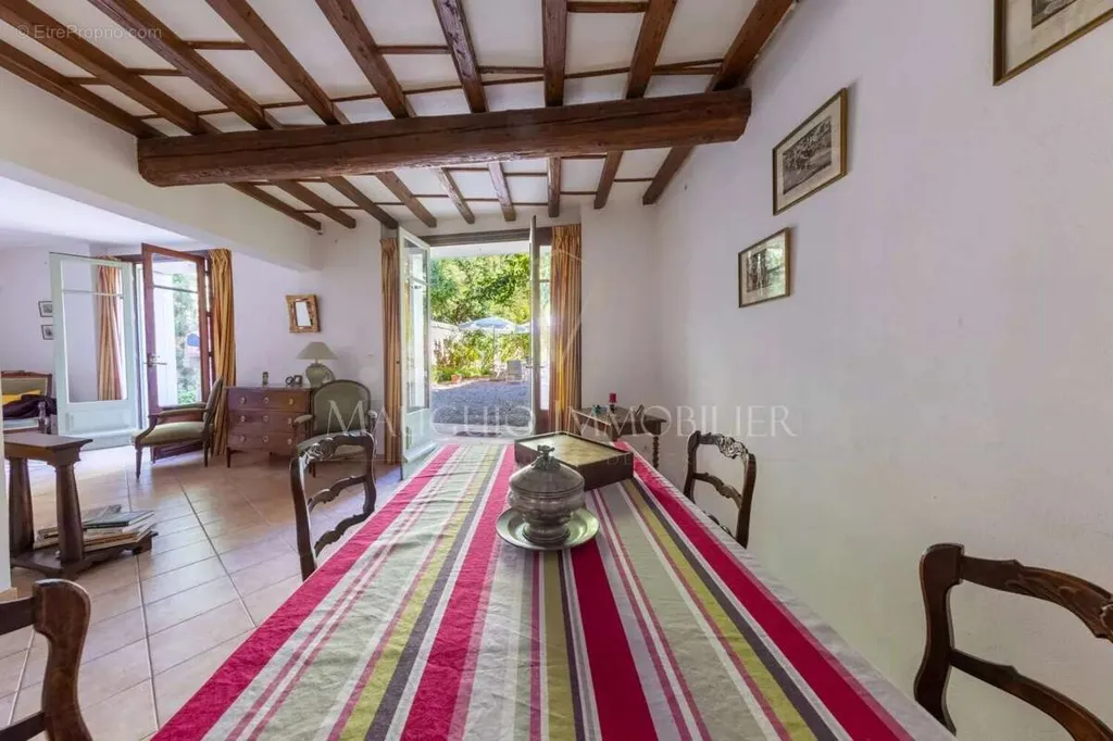 Salle à manger - Ensemble Immobilier avec Maison de Maître à Lansargues