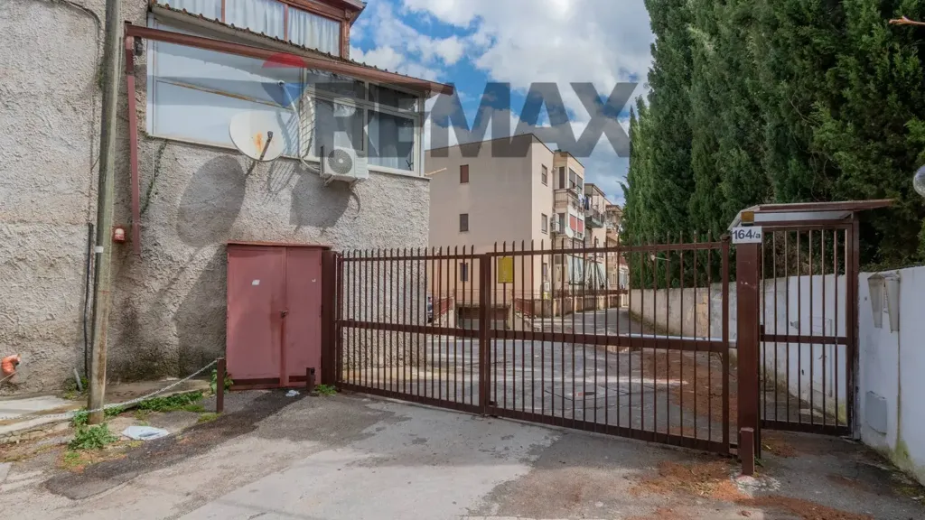 Aed - Fully Rented Flat with Parking in Palermo