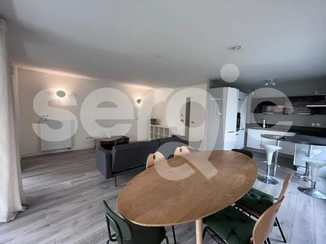 Salle à manger - Appartement Meublé 4 Pièces près du Centre à Lille