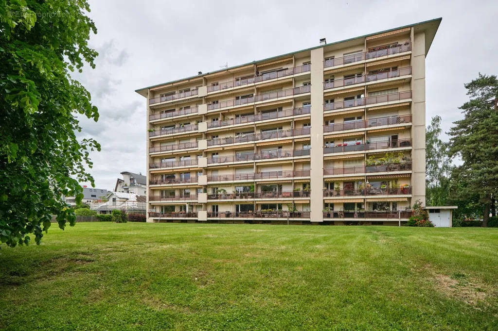 2-toaline korter asukohas Annecy