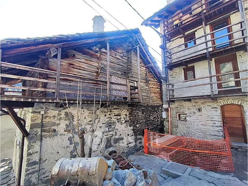 Extérieur - Rustic Semidetached House with Balconies in Gaby