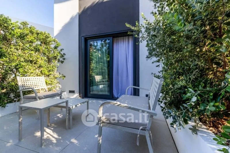 Terrass - Modern Triplex with Private Garden in Olbia