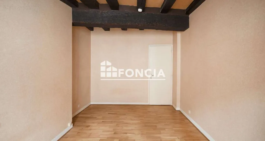Pièces - Appartement F2 avec Charme dans l'Hypercentre