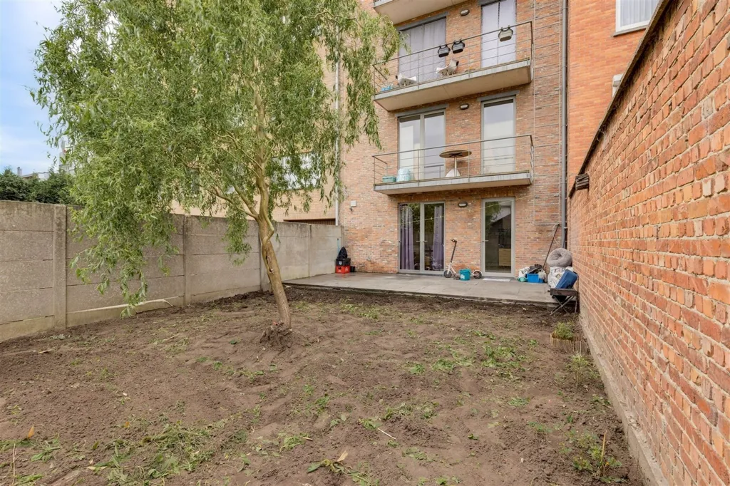 Aed - Bright 1-Bed Apartment with Garden in Merksem