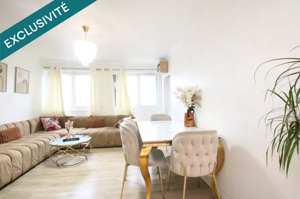 Séjour - Appartement avec 3 Chambres à Massy