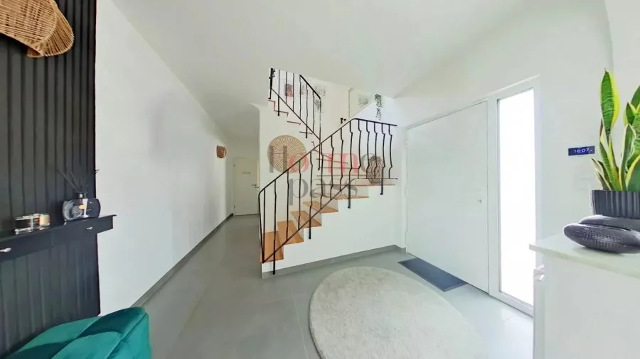 Entrée - Maison Individuelle Rénovée à Hautcharage