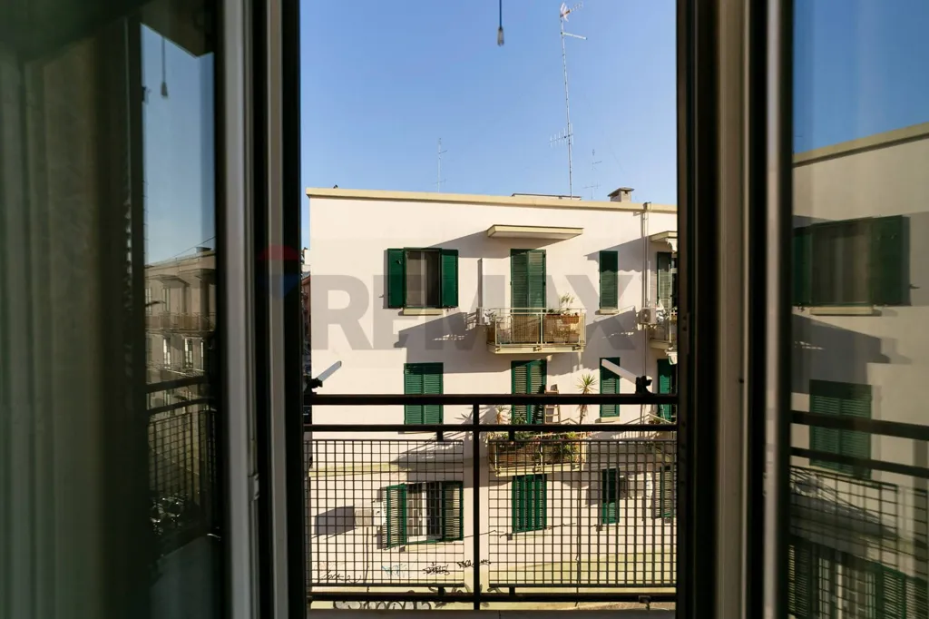 Balcon - Bright 3-Bedroom Apartment in Bari Centre