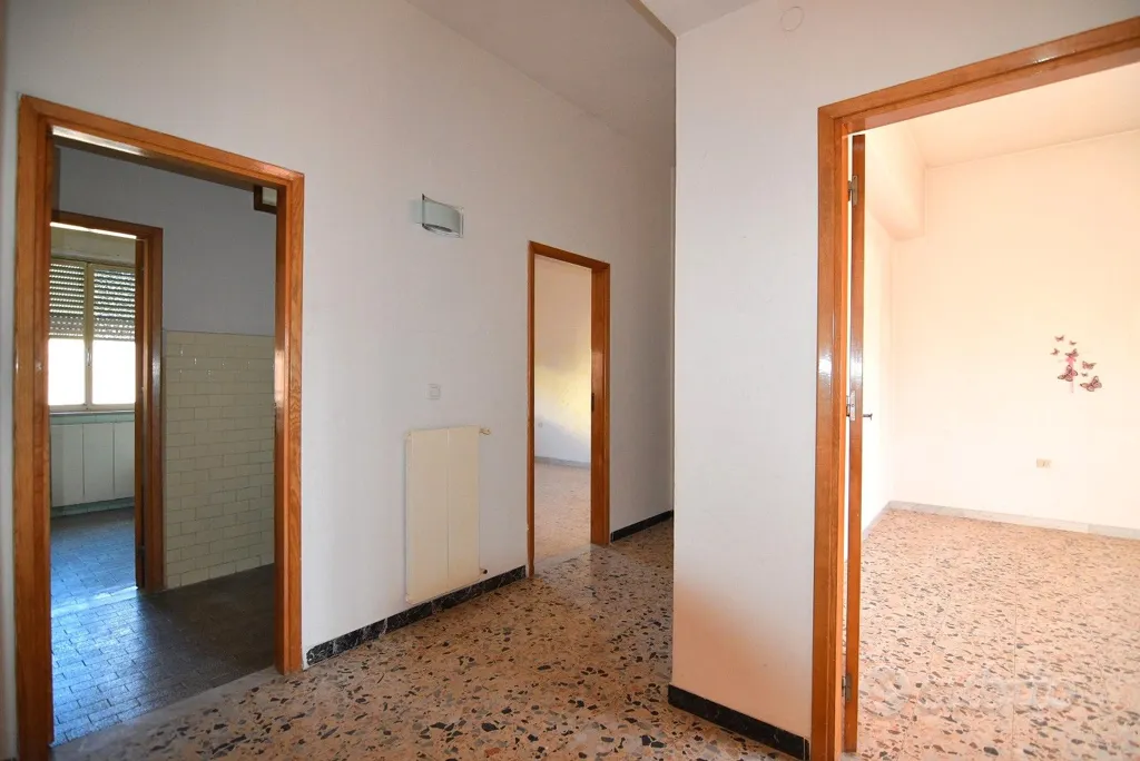 Entrée - Spacious First-Floor Apartment in Sertinu, Macomer