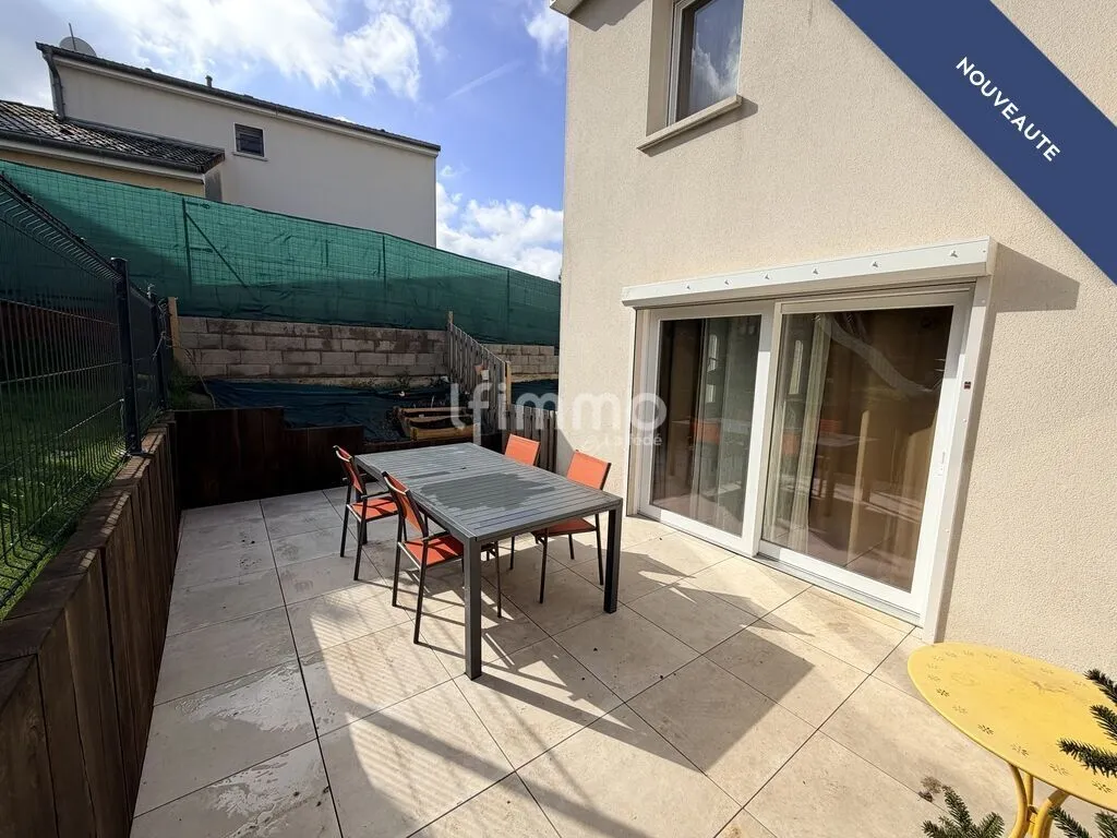 Terrasse - Maison avec Terrasse à Helstroff