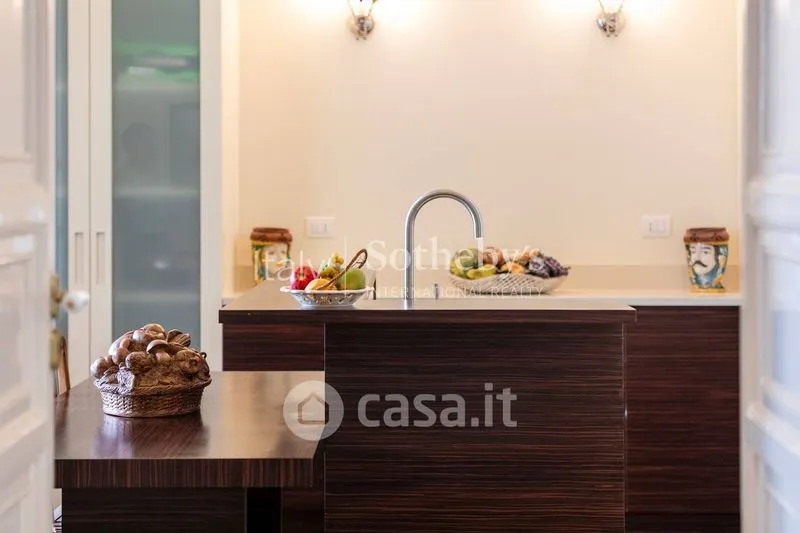 Cucina - Historic Triplex with Terraces in Modica