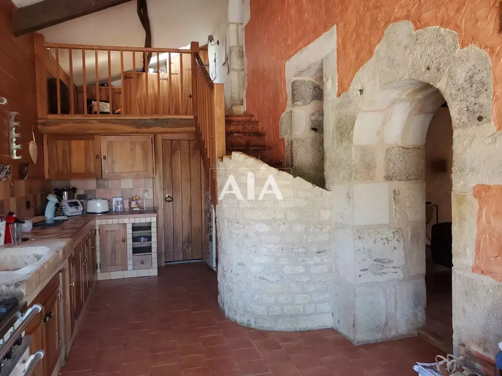 Köök - Charming Property with Pool between Civray and Ruffec