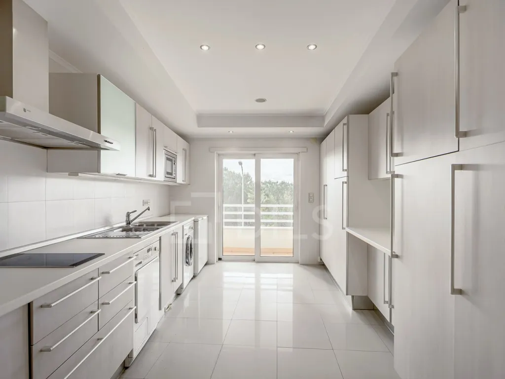 Köök - Duplex Apartment with River View in Algés