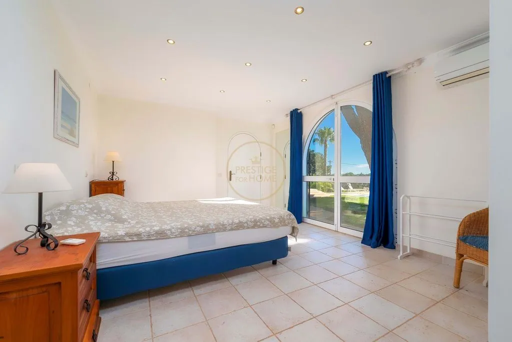 Magamistoad - Luxury Villa with Pool in Quarteira