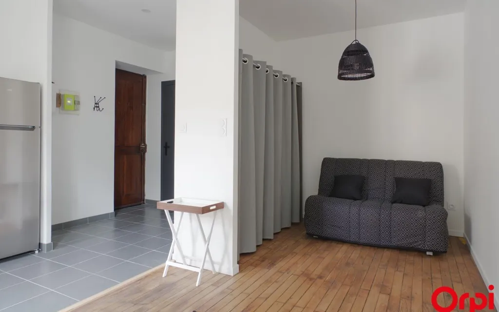 Elutuba - Meubled Studio with Courtyard View in Lyon 7
