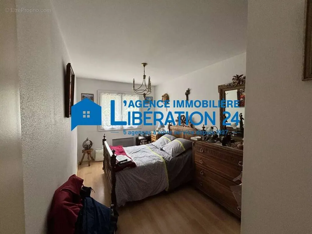 Chambres - Maison avec Jardin et Terrasse à Saint-Étienne