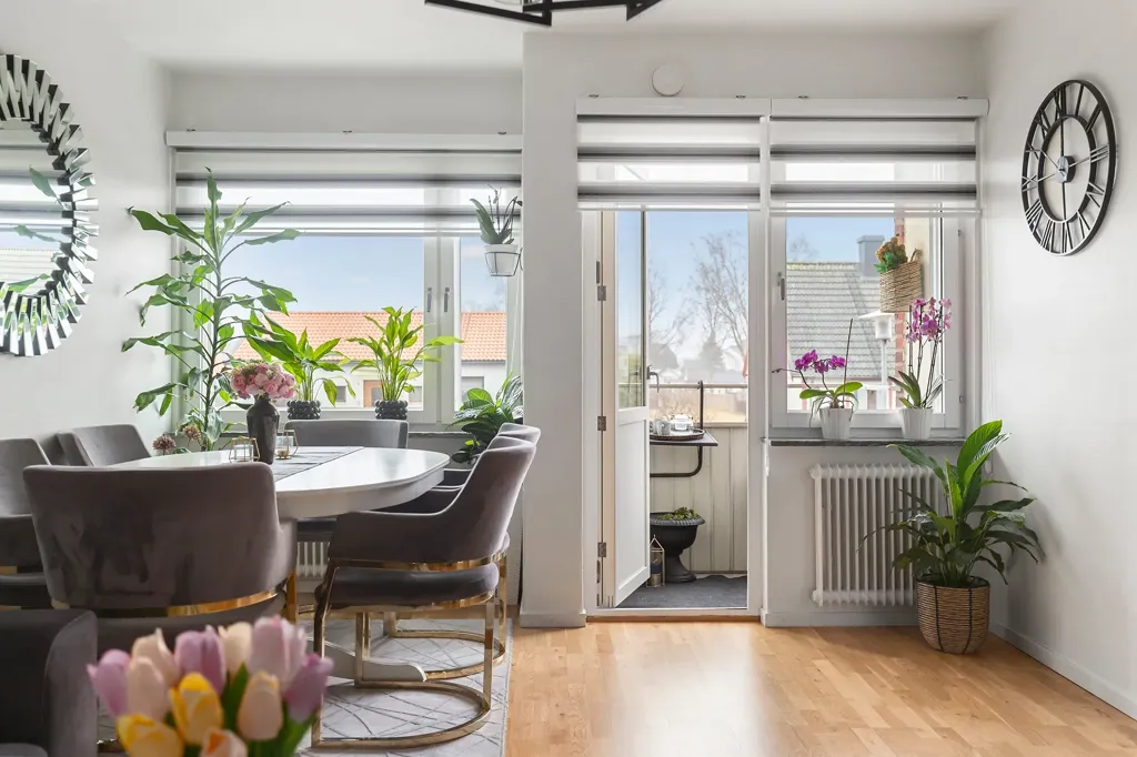 Salle à manger - Apartment with Balcony in Gårdskulla