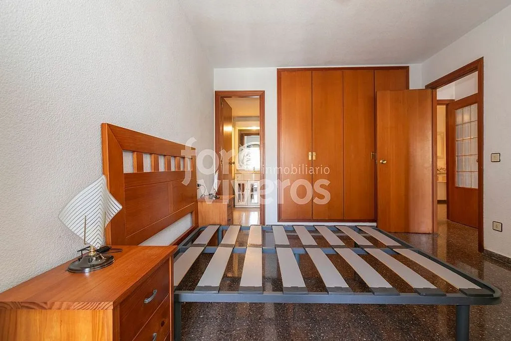 Bedrooms - Apartment with Balcony and Lift in La Carrasca