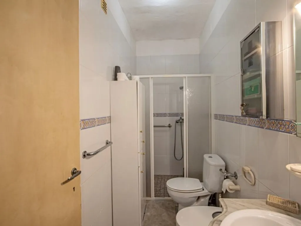 Salles de bain - Luxury Semidetached House in Historic Centro, Lagos