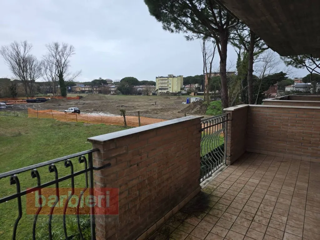 Balcon - Three-Bedroom Apartment with Terrace in Cervia