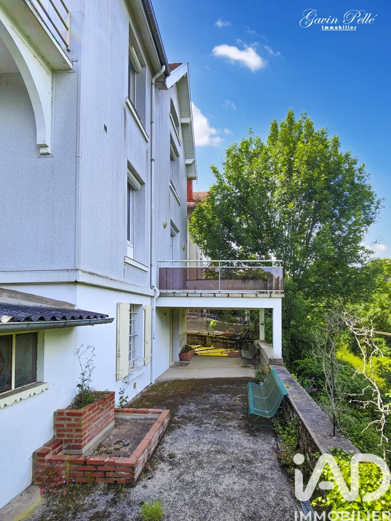 Välivaade - Characterful Townhouse with Rooftop in Carmaux