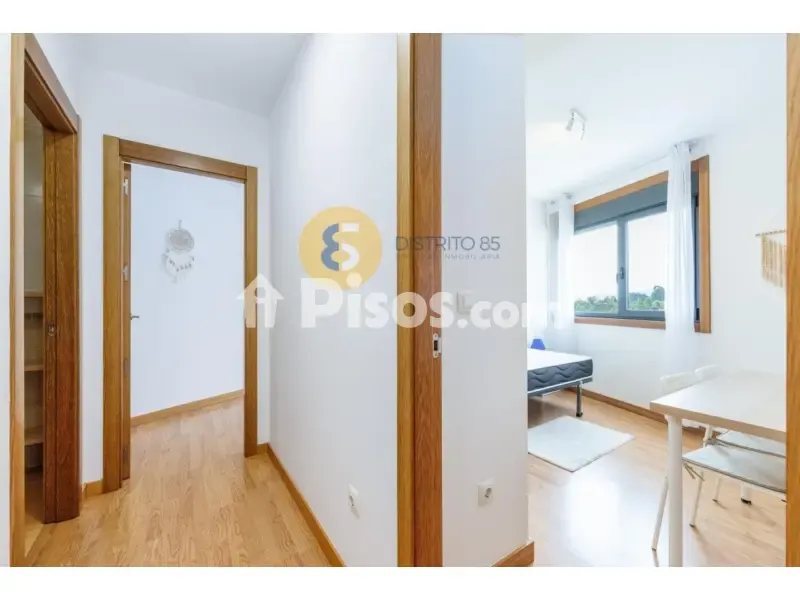 Esik - Modern Flat with Garden View in O Rosal