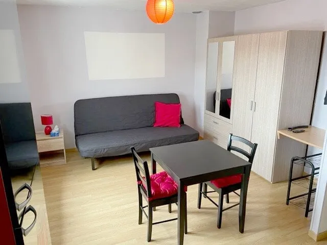 Soggiorno - Studio with Parking in Lisieux Centre
