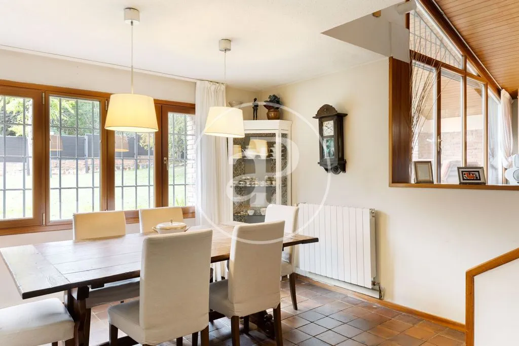 Sala da pranzo - Luxury Villa with Pool in Bellaterra, Catalonia