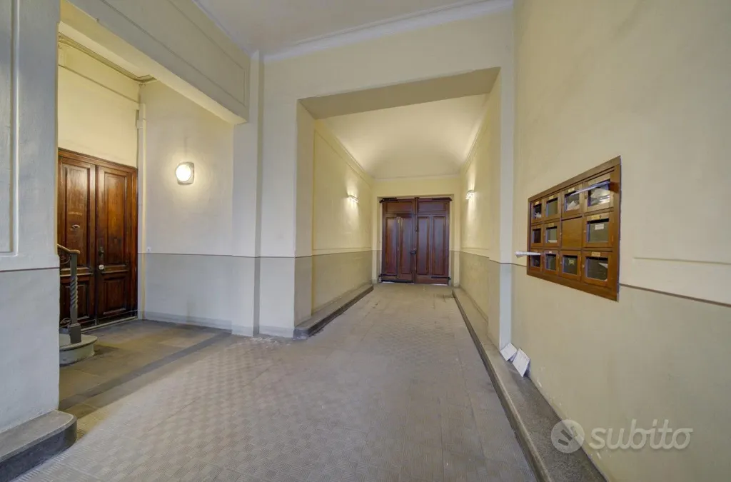 Entrée - Design Flat with Balcony in Turin