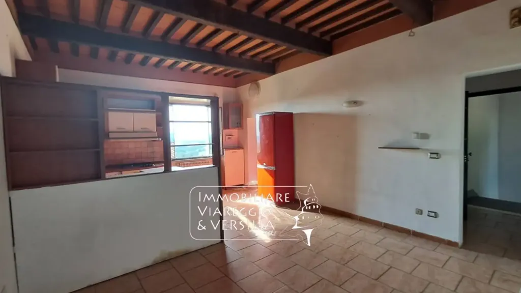 Pièces - 4-Bedroom Apartment with Valley View in Capannoli