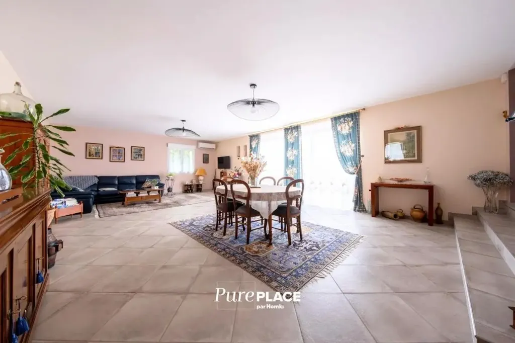 Dining Room - Renaissance Villa with Pool in Auterive