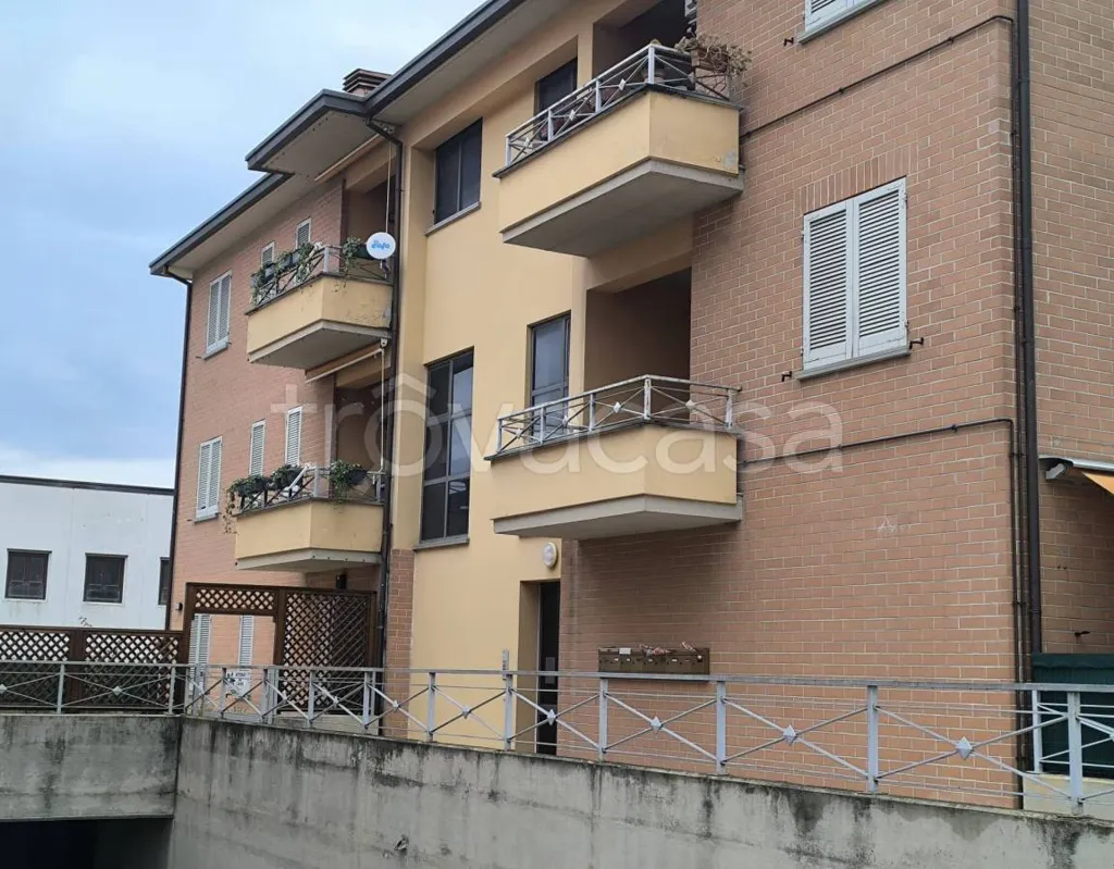 Välivaade - Trilocale with Balcony in Foligno