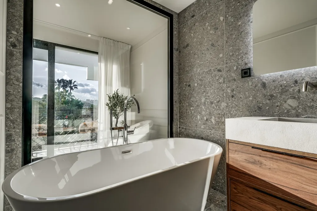 Vannitoad - Adosado with Private Pool in Nueva Andalucía