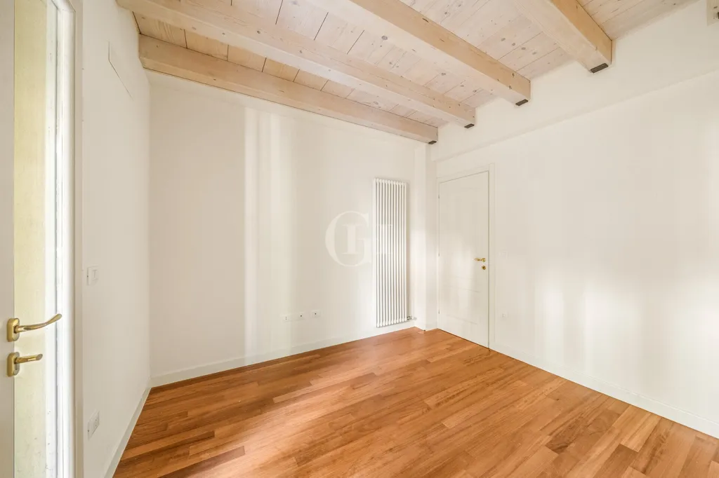 Stanze - Lakefront Apartment with Panoramic View in Torri del Benaco