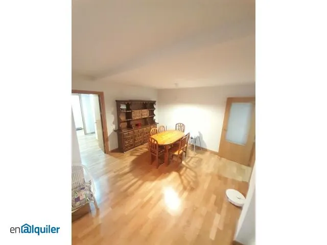 Sala da pranzo - Furnished Flat with Balcony in Camarena