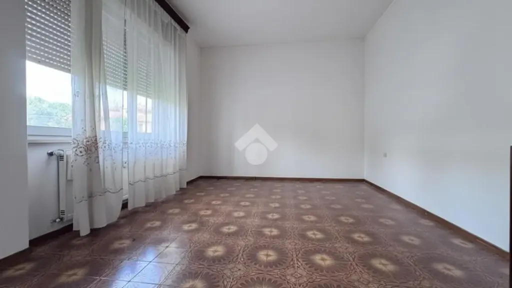 Toad - 3-Bedroom Apartment with Garage in Terni