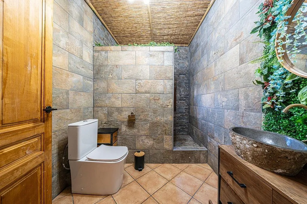 Salles de bain - Chalet with Terrace in Petra