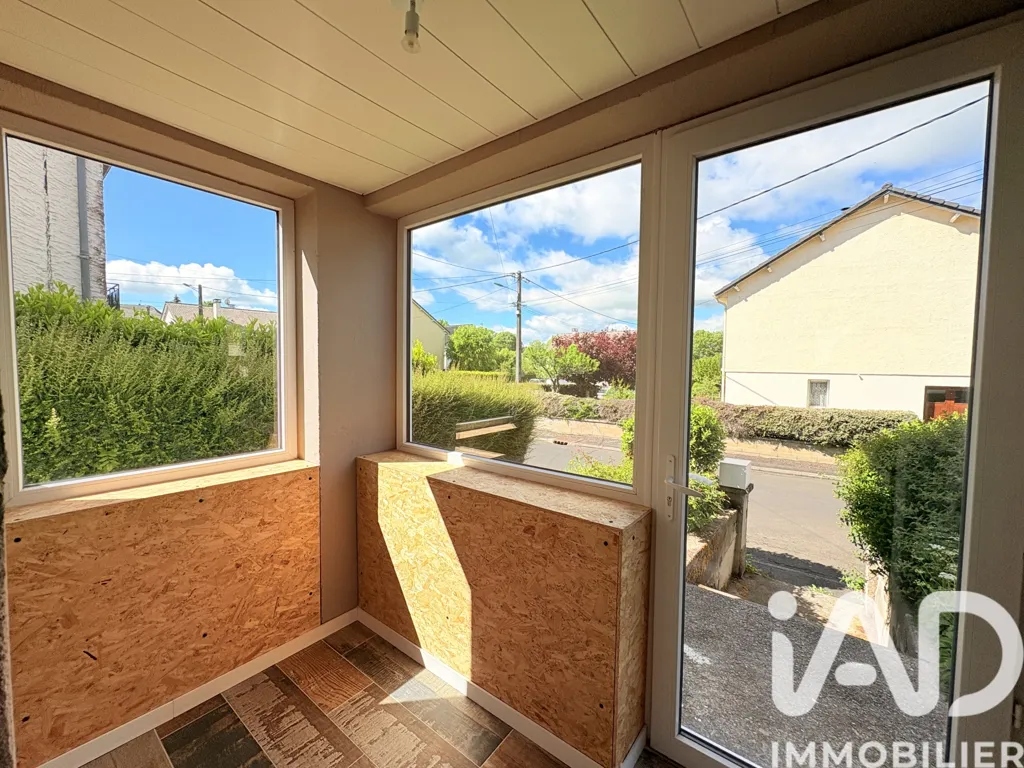 Balcon - Maison Individuelle avec Jardin et Terrasse à Cantal