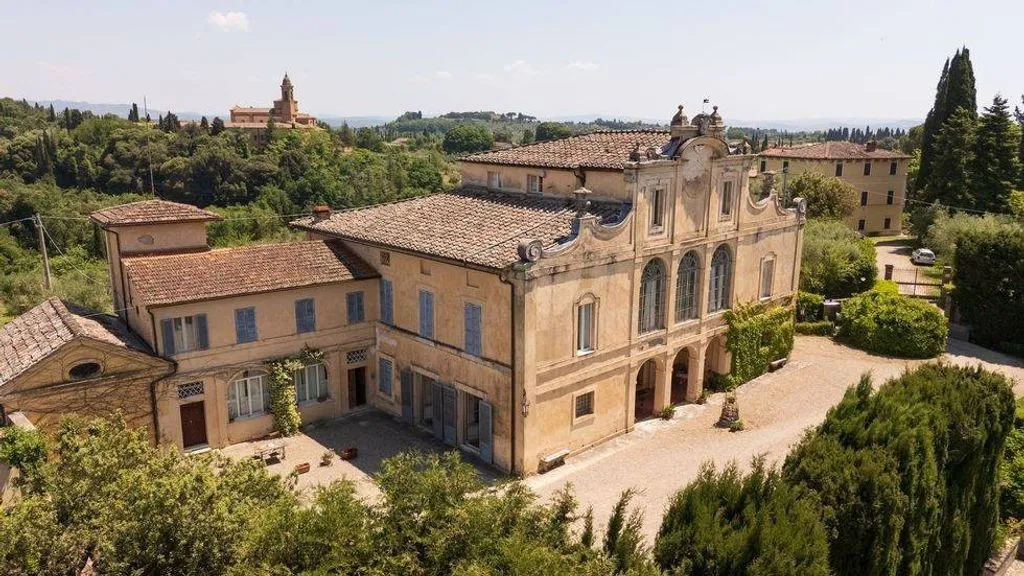 Õhuvaade - Baroque Villa with Private Garden in Siena