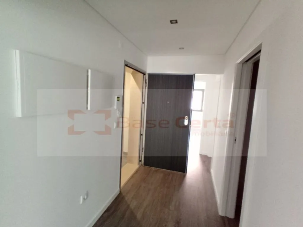 Esik - Luxury Duplex Flat with Open Space in Seixal