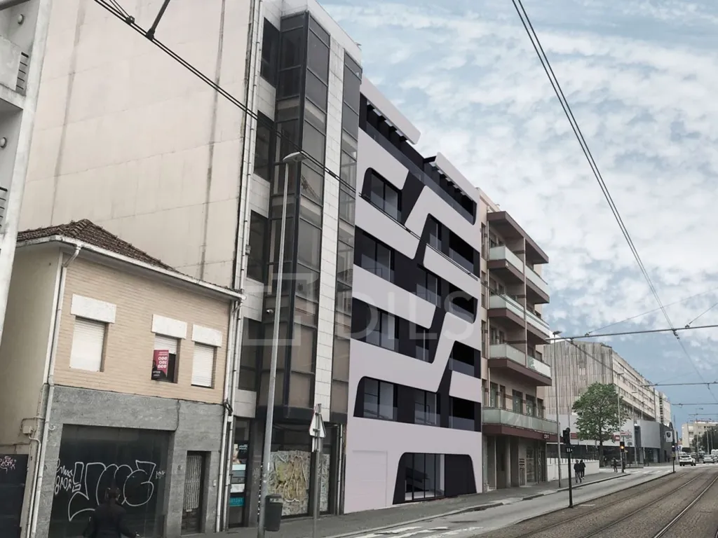 T2 Apartment with Balcony in Matosinhos Centre