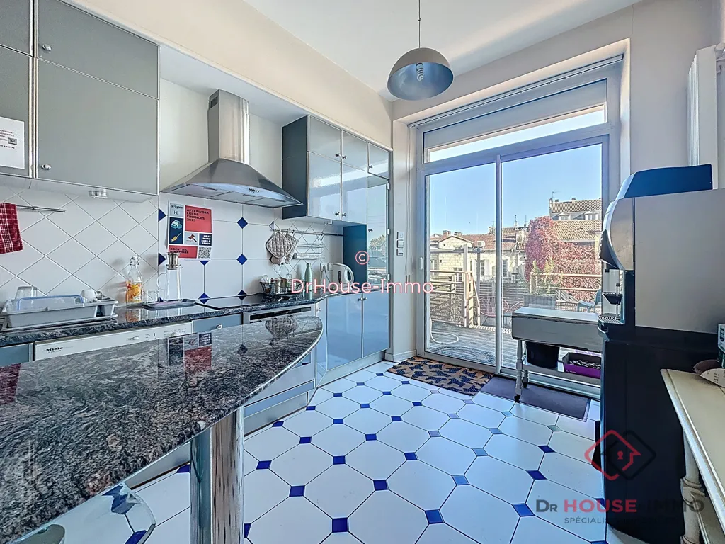 Kitchen - Duplex Apartment with Terrace in Périgueux