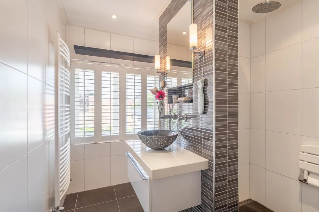 Bathrooms - Detached House with Private Garden in Yerseke