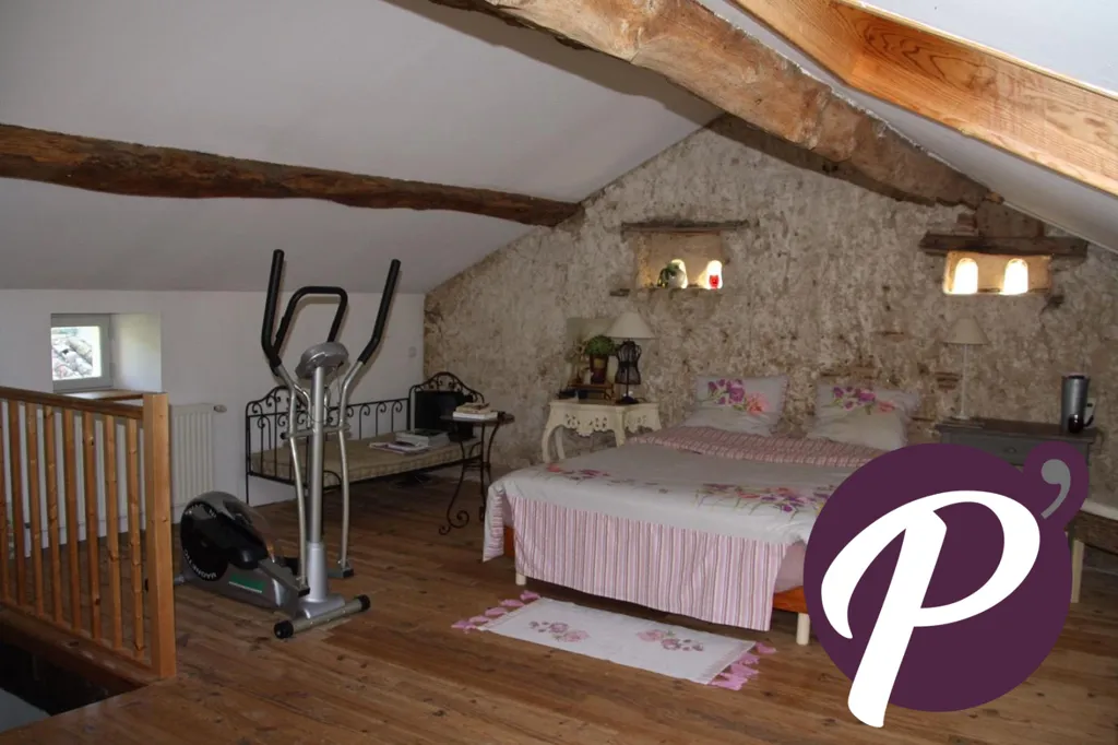 Chambres - Maison en Pierre avec Terrasse à Creysse
