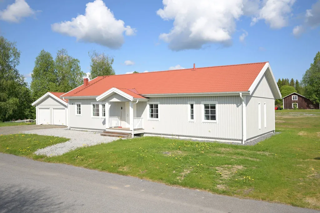 Välivaade - Modern Villa with Large Garden in Vindeln