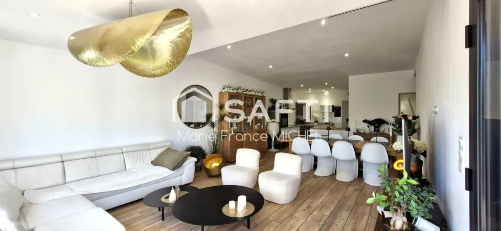 Living Room - Family House with Pool in Mazan