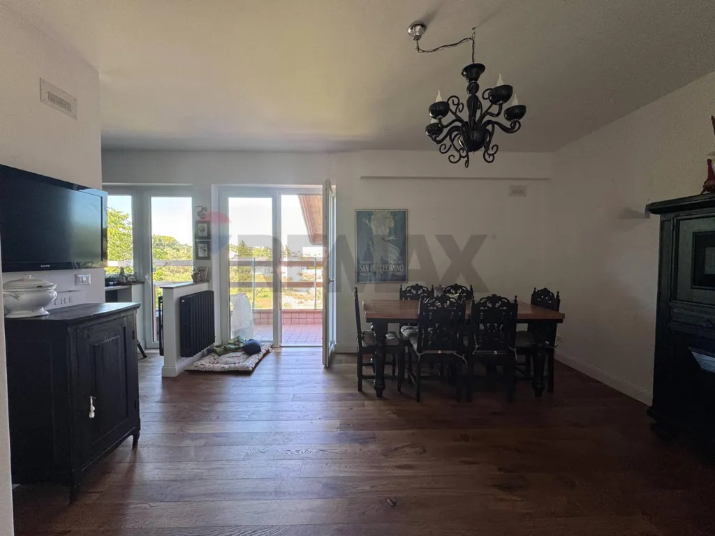 Salle à manger - Semi-detached Villa with Terrace in Campobasso