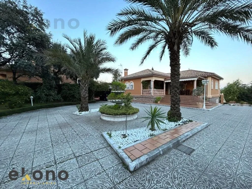 Välivaade - 7-Bedroom House with Pool in Cordova
