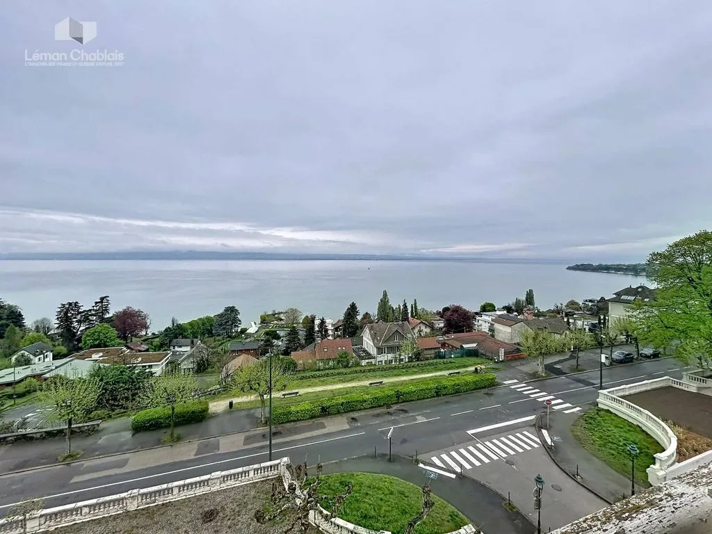 Belle Époque Apartment with Lake View in Thonon-les-Bains