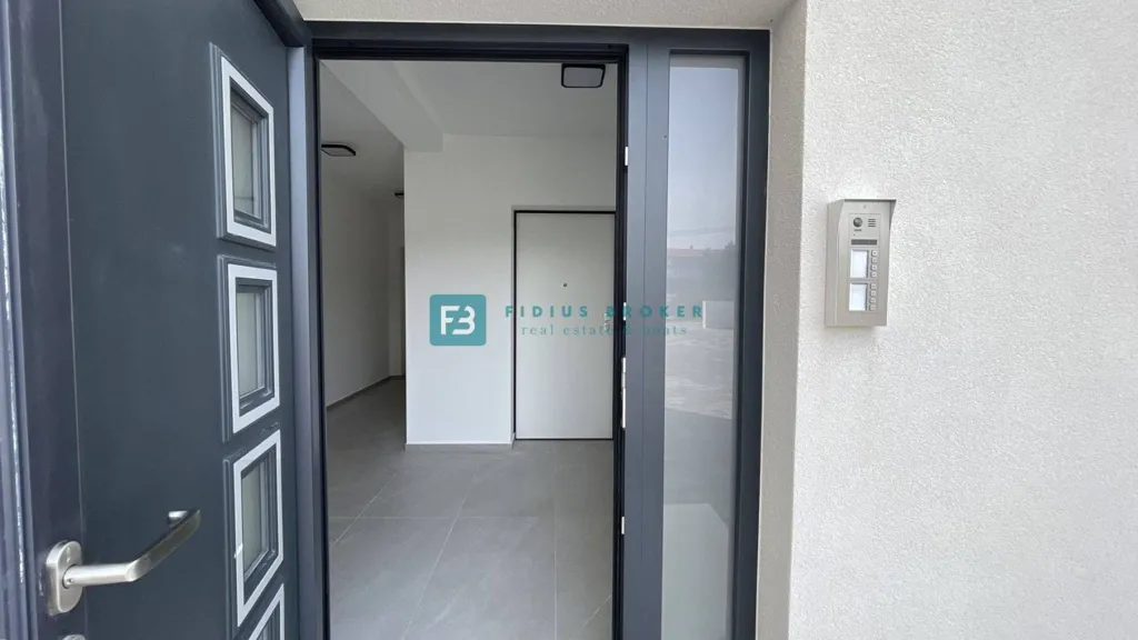 Ingresso - Two-Bedroom Apartment with Garden in Vodice